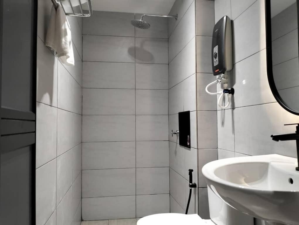 Urban Inn, Salak Tinggi سيبانغ المظهر الخارجي الصورة