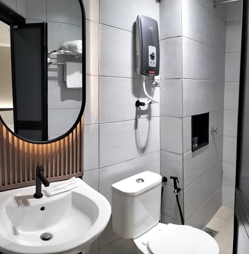 Urban Inn, Salak Tinggi سيبانغ المظهر الخارجي الصورة