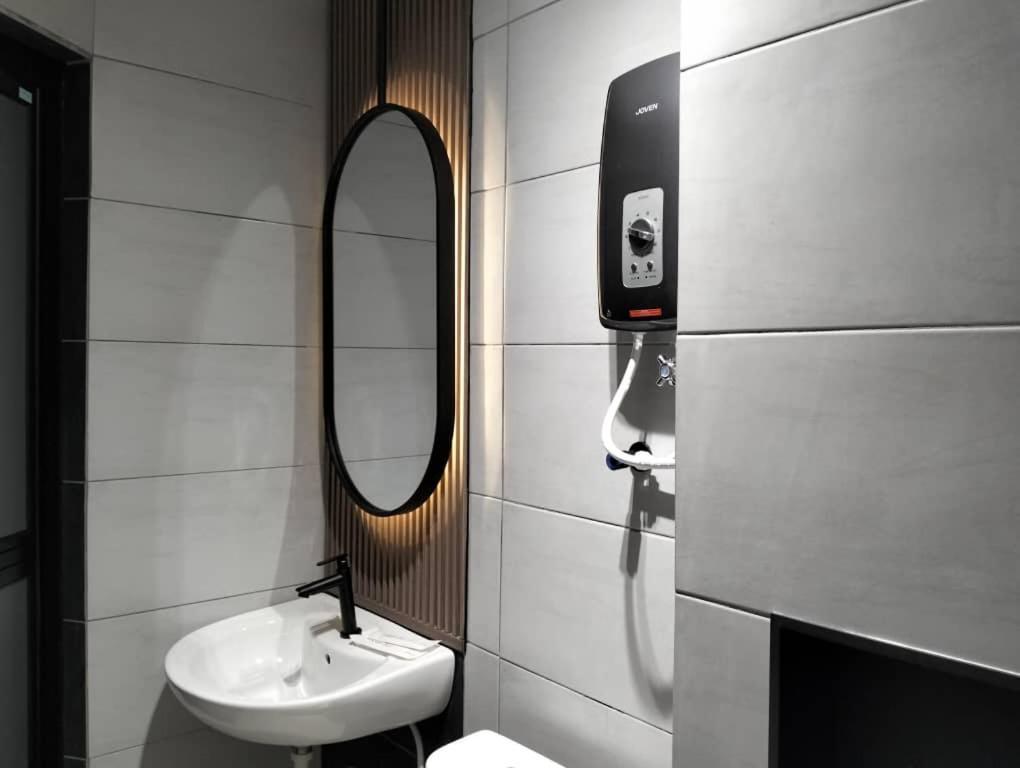 Urban Inn, Salak Tinggi سيبانغ المظهر الخارجي الصورة
